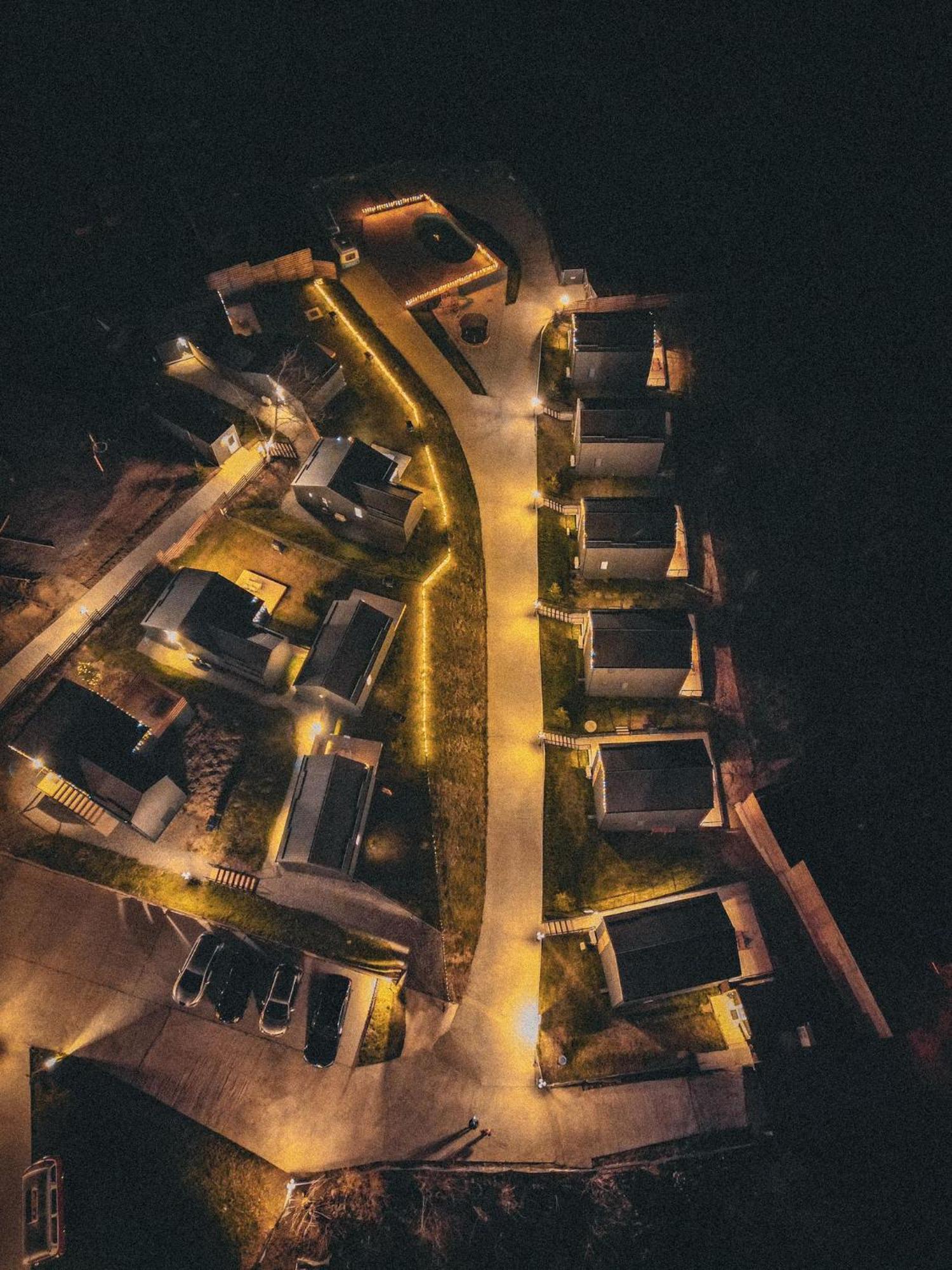 Moon Village Comarnic Sinaia Exterior foto
